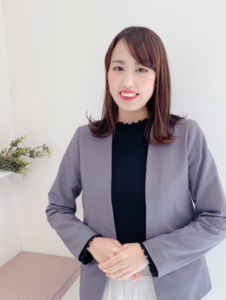 鏡 ちひろ