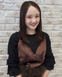 山川 莉奈